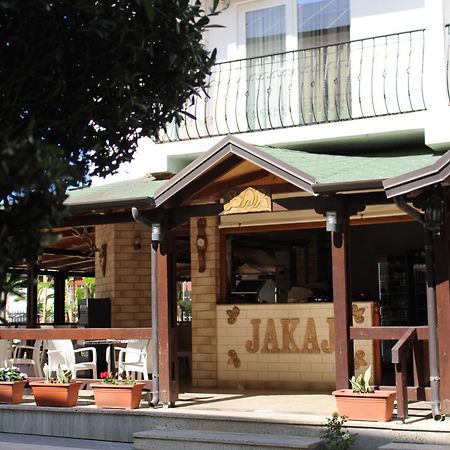 Velipojë Kompleksi Jakaj מראה חיצוני תמונה